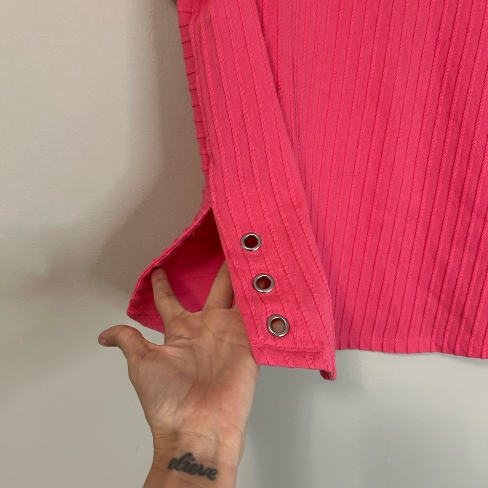 Alfred Dunner Pink Ribbed Short Sleeve T-Shirt, Size S - Picture 2 of 5